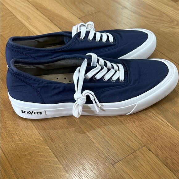 Women’s size 9 SeaVees Dark Blue Canvas Shoes - Picture 8 of 10